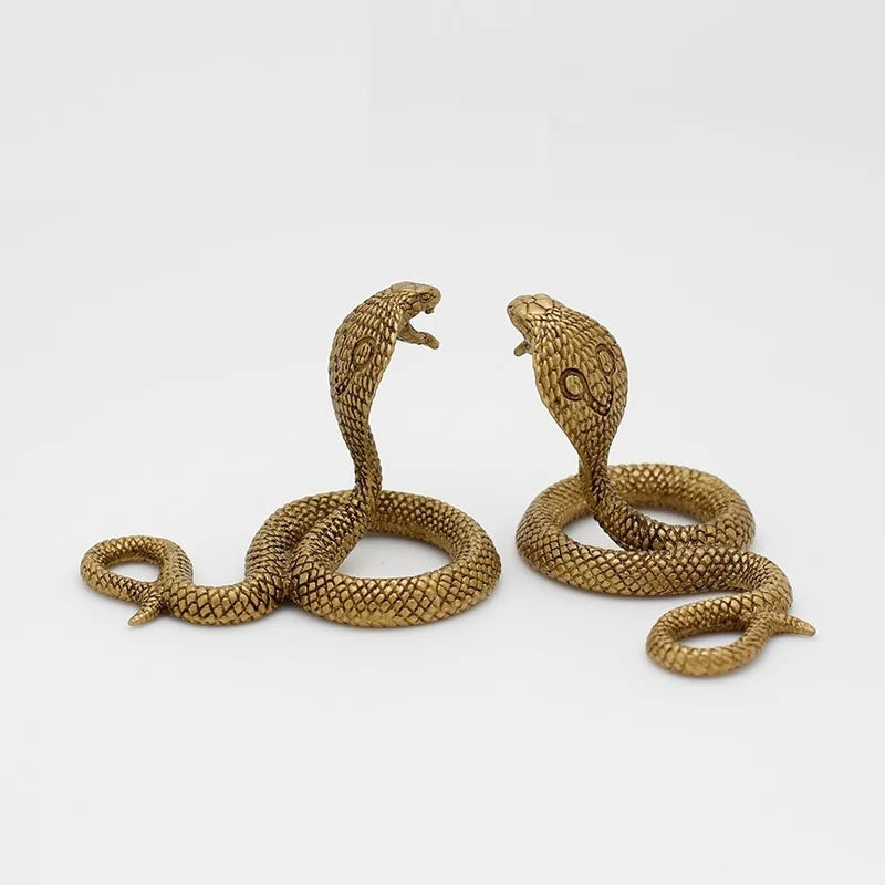 Mini Escultura Naja de Cobre