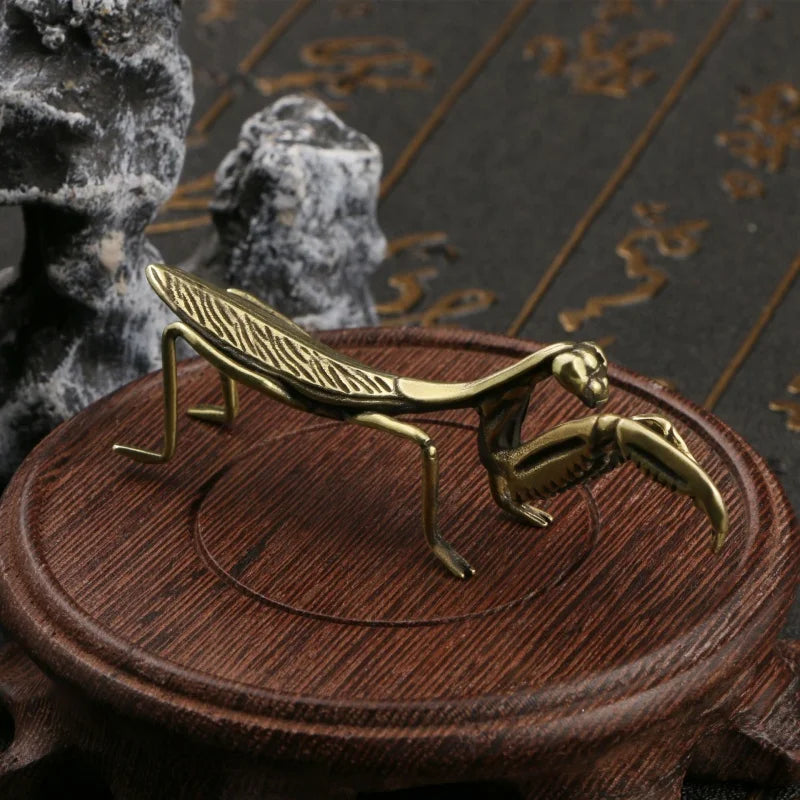Escultura Louva-a-Deus da sorte