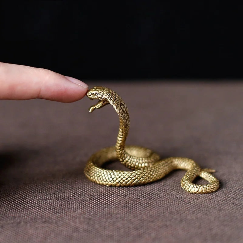 Mini Escultura Naja de Cobre